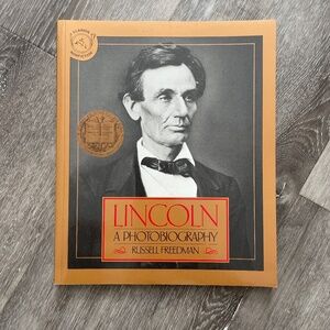 Lincoln a Photobiography